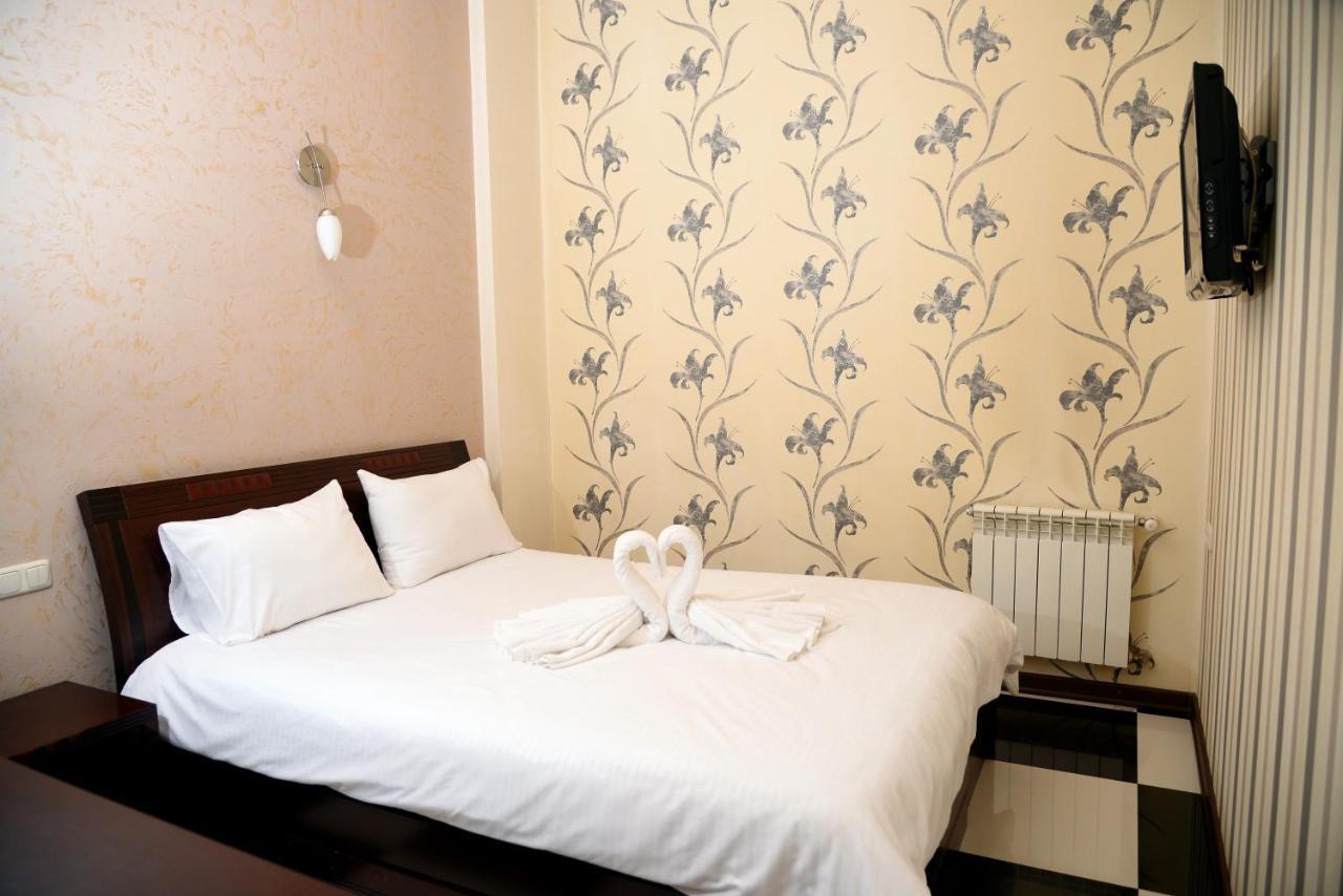 Royal Plus Hotel Jerevan Exteriör bild